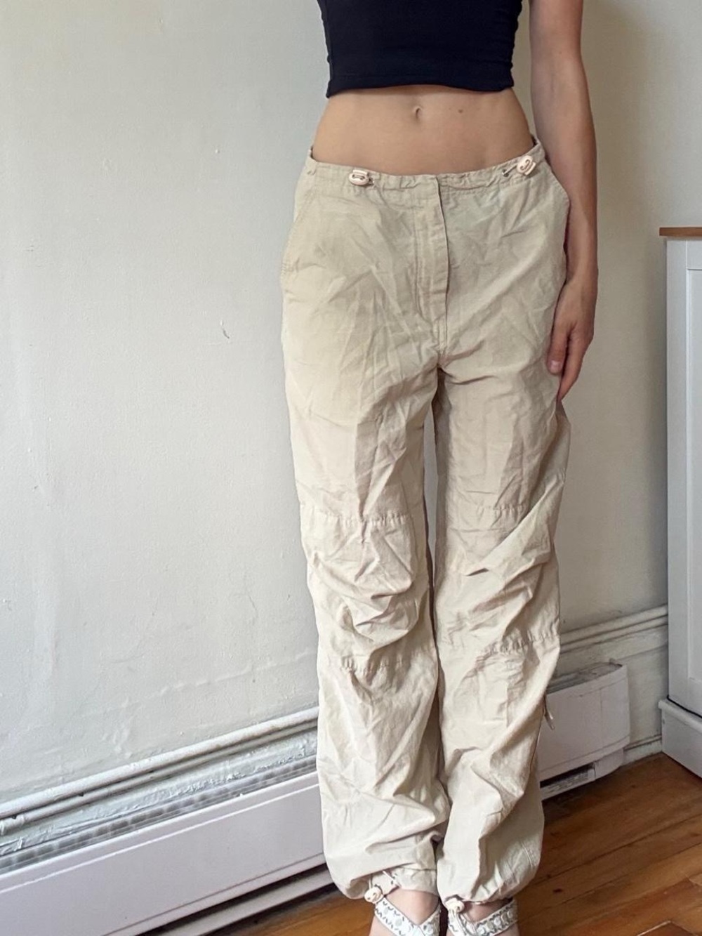 Vintage low-rise cargo parachute pants — Nevada